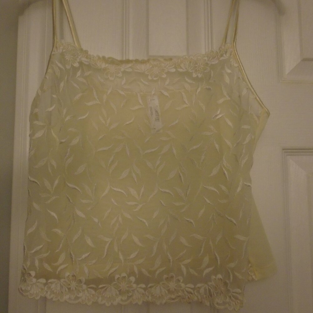 Wonderbra Lace Camisole - M